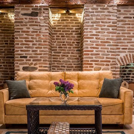 Sololaky Wall Тбілісі Екстер'єр фото
