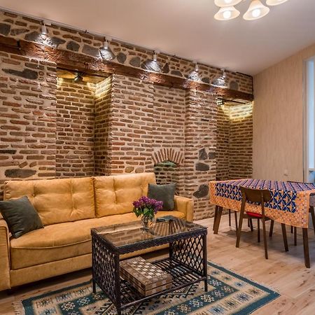 Sololaky Wall Тбілісі Екстер'єр фото