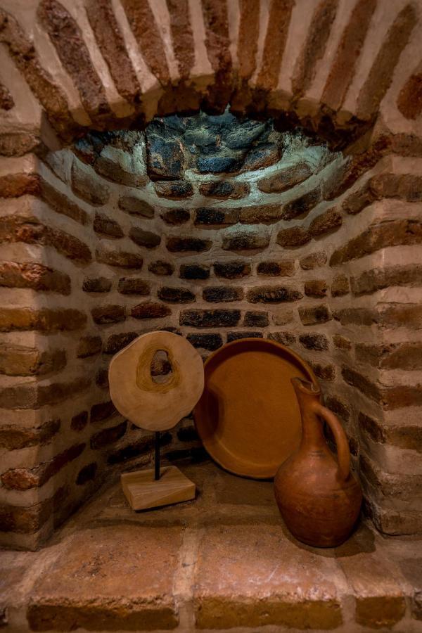 Sololaky Wall Тбілісі Екстер'єр фото
