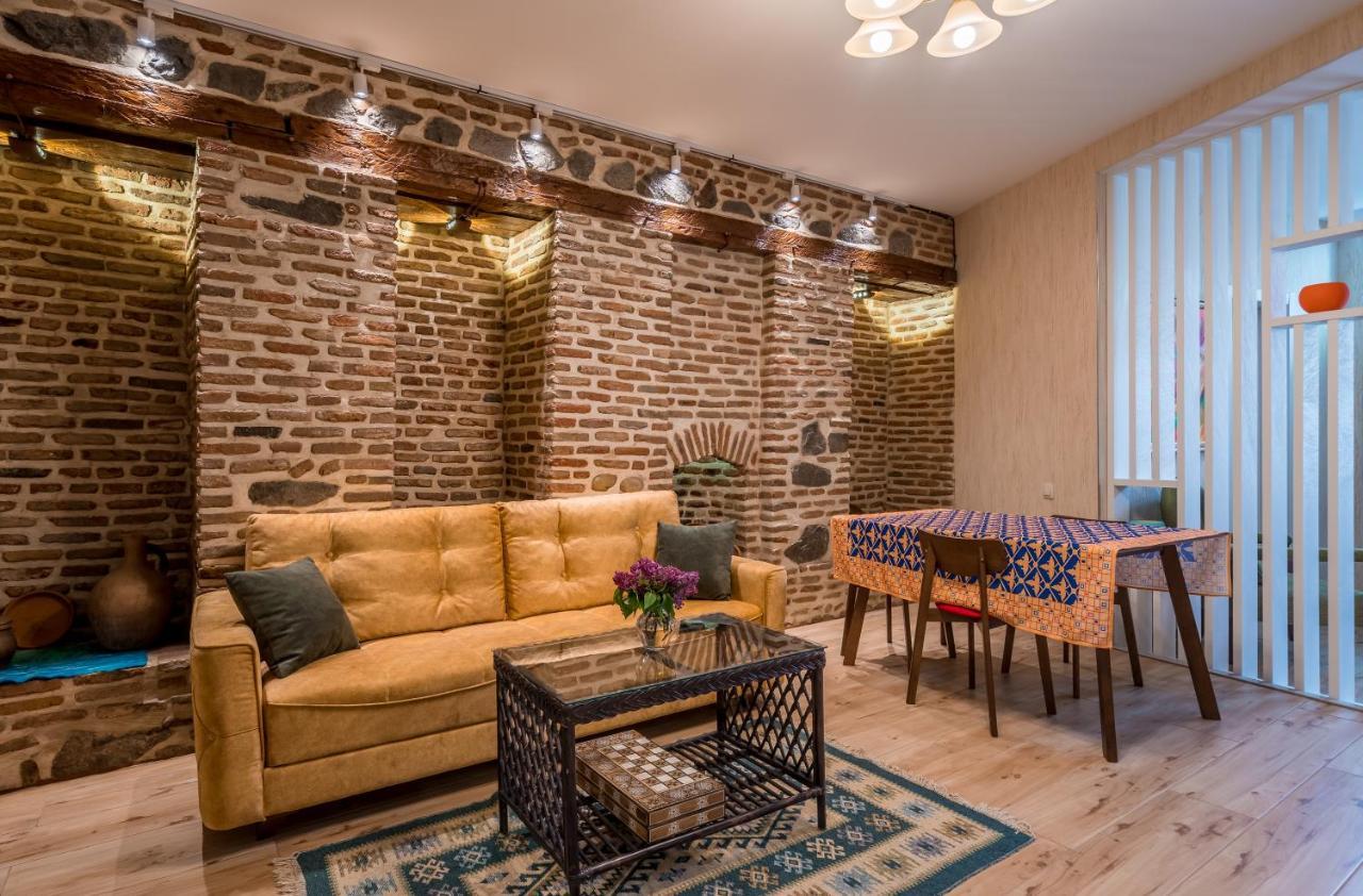 Sololaky Wall Тбілісі Екстер'єр фото